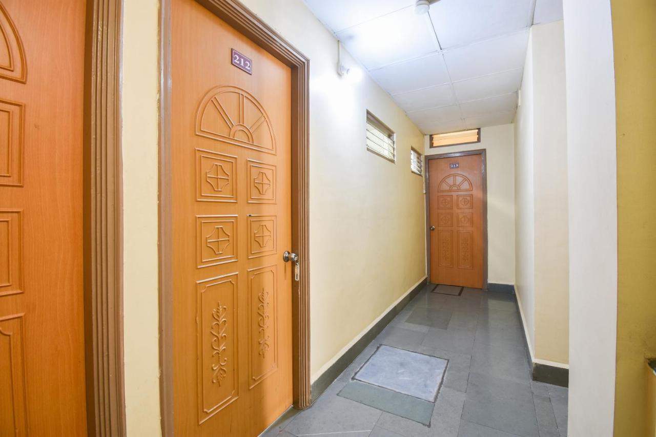 Oyo 63264 Hotel Shamiana Pandharpur Exteriör bild