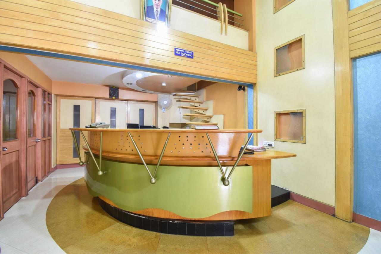 Oyo 63264 Hotel Shamiana Pandharpur Exteriör bild