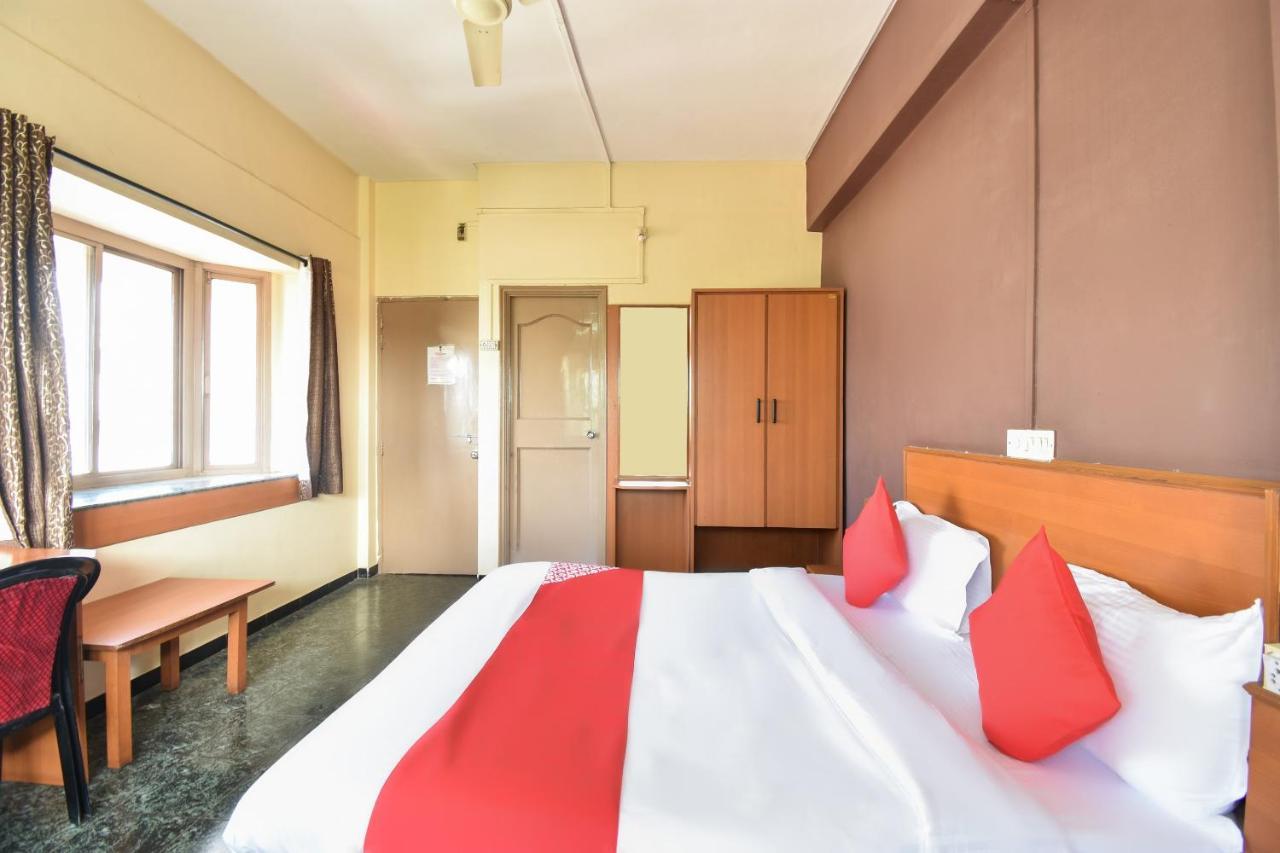 Oyo 63264 Hotel Shamiana Pandharpur Exteriör bild