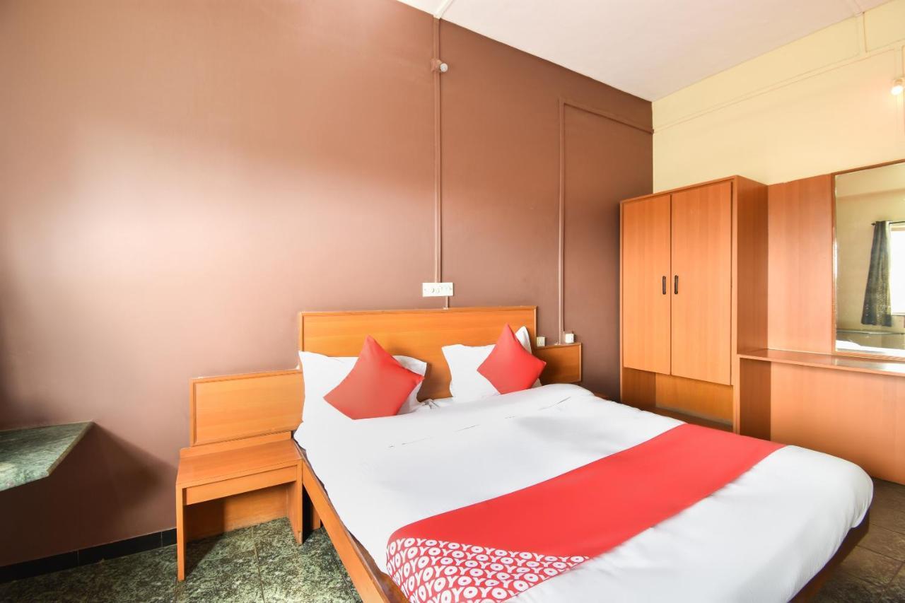 Oyo 63264 Hotel Shamiana Pandharpur Exteriör bild