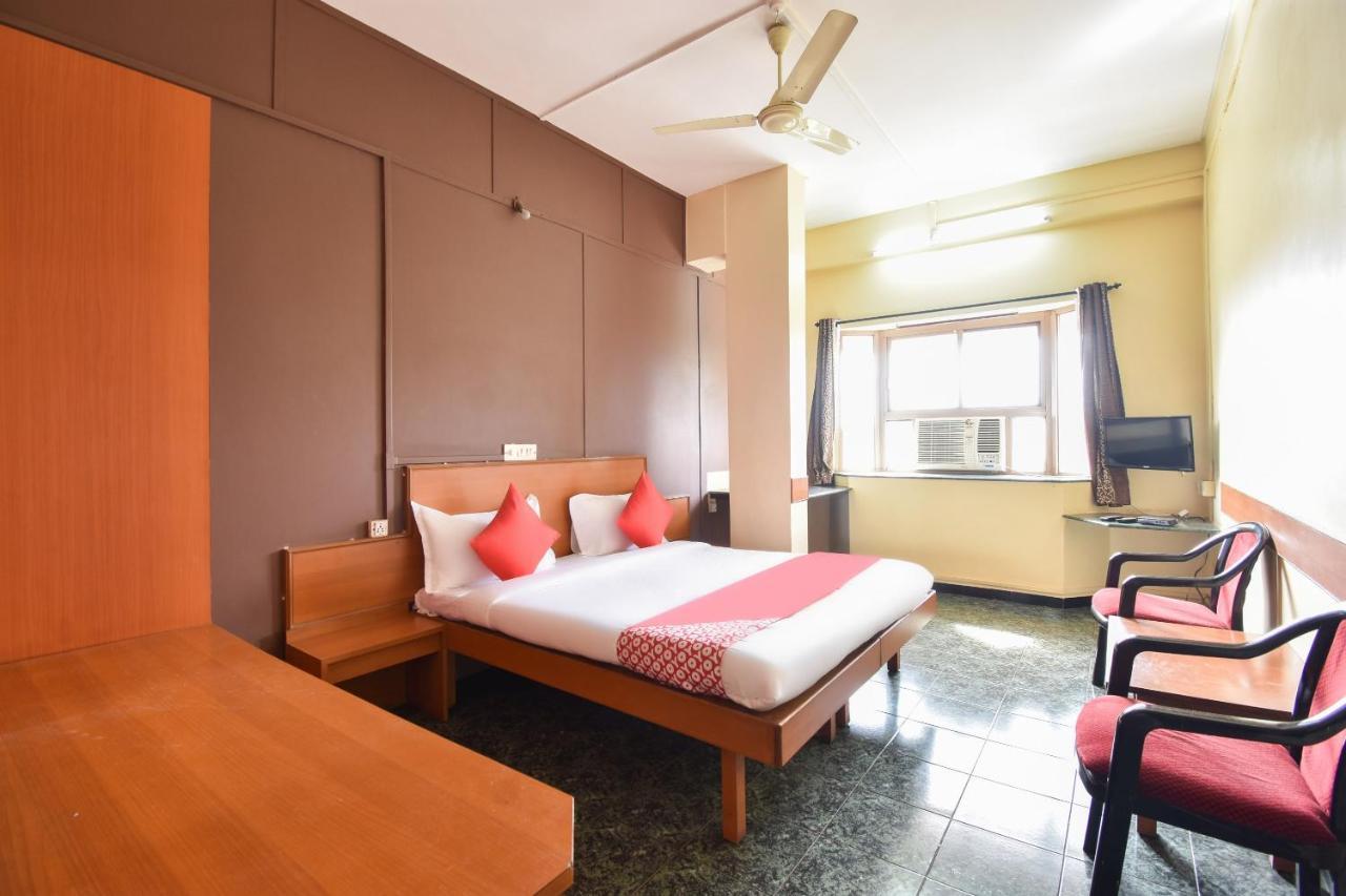 Oyo 63264 Hotel Shamiana Pandharpur Exteriör bild