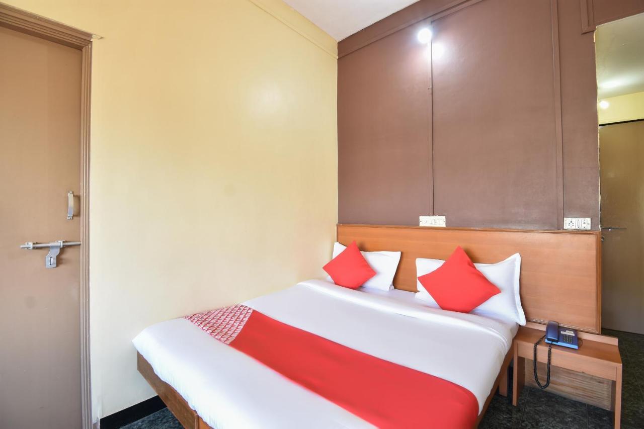 Oyo 63264 Hotel Shamiana Pandharpur Exteriör bild